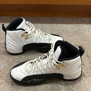 Nike Air Jordan 12 Retro Shoes in Black/White/Taxi